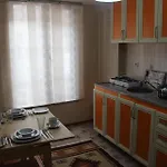 Kinzi House Daire