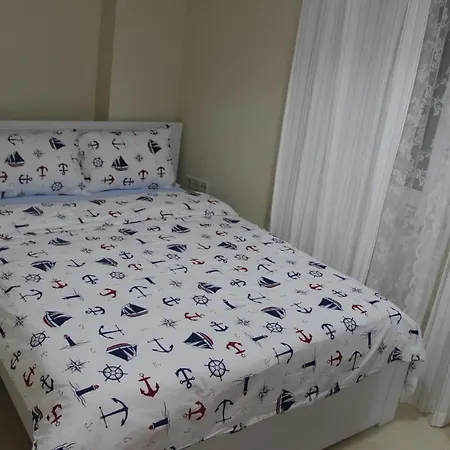 Kinzi House Apartment